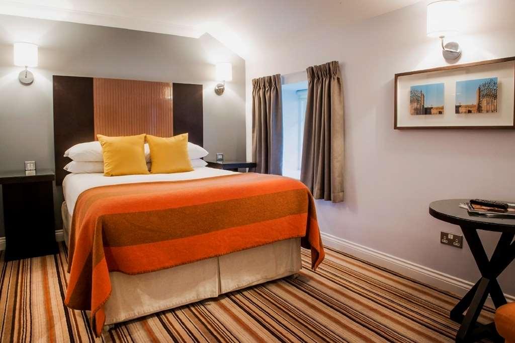 De Vere Horsley Estate East Horsley Room photo